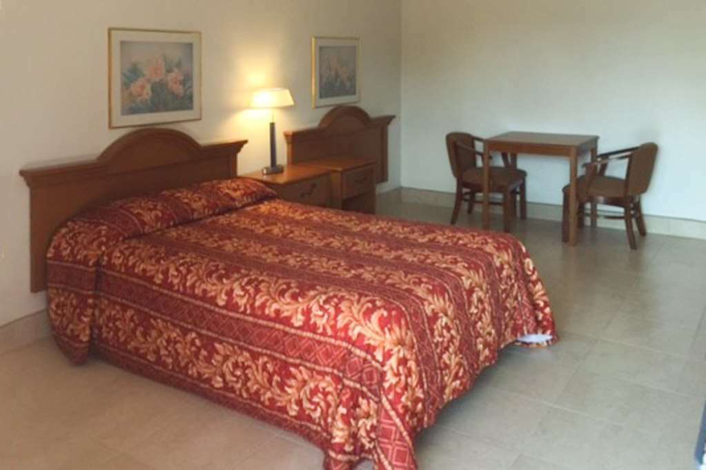 Econo Lodge North North Fort Myers Zimmer foto